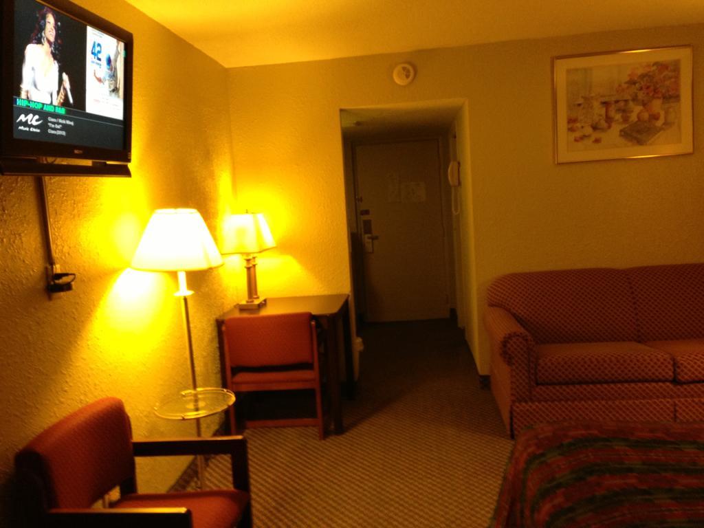 Americas Best Value Inn Macomb Kültér fotó