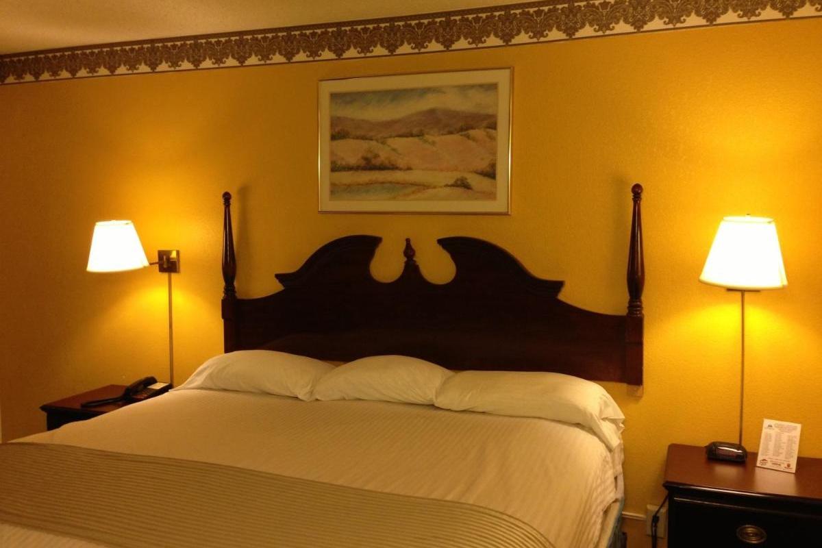 Americas Best Value Inn Macomb Kültér fotó