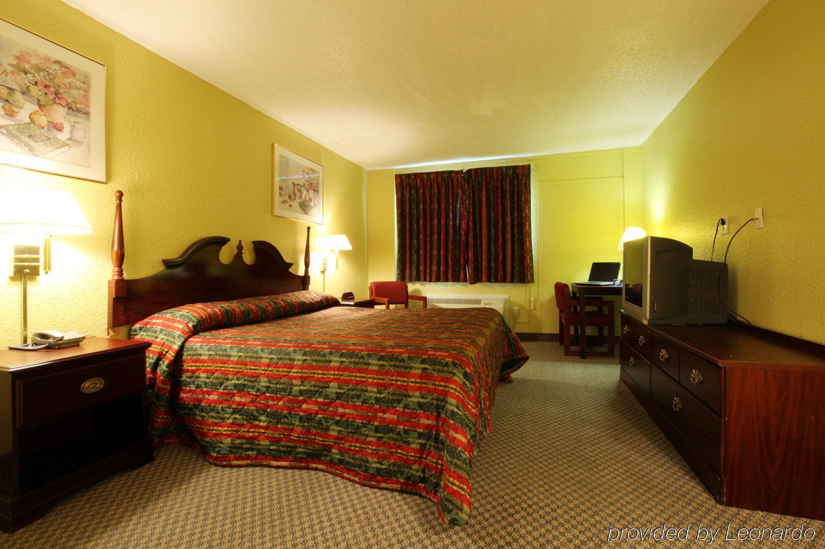 Americas Best Value Inn Macomb Szoba fotó