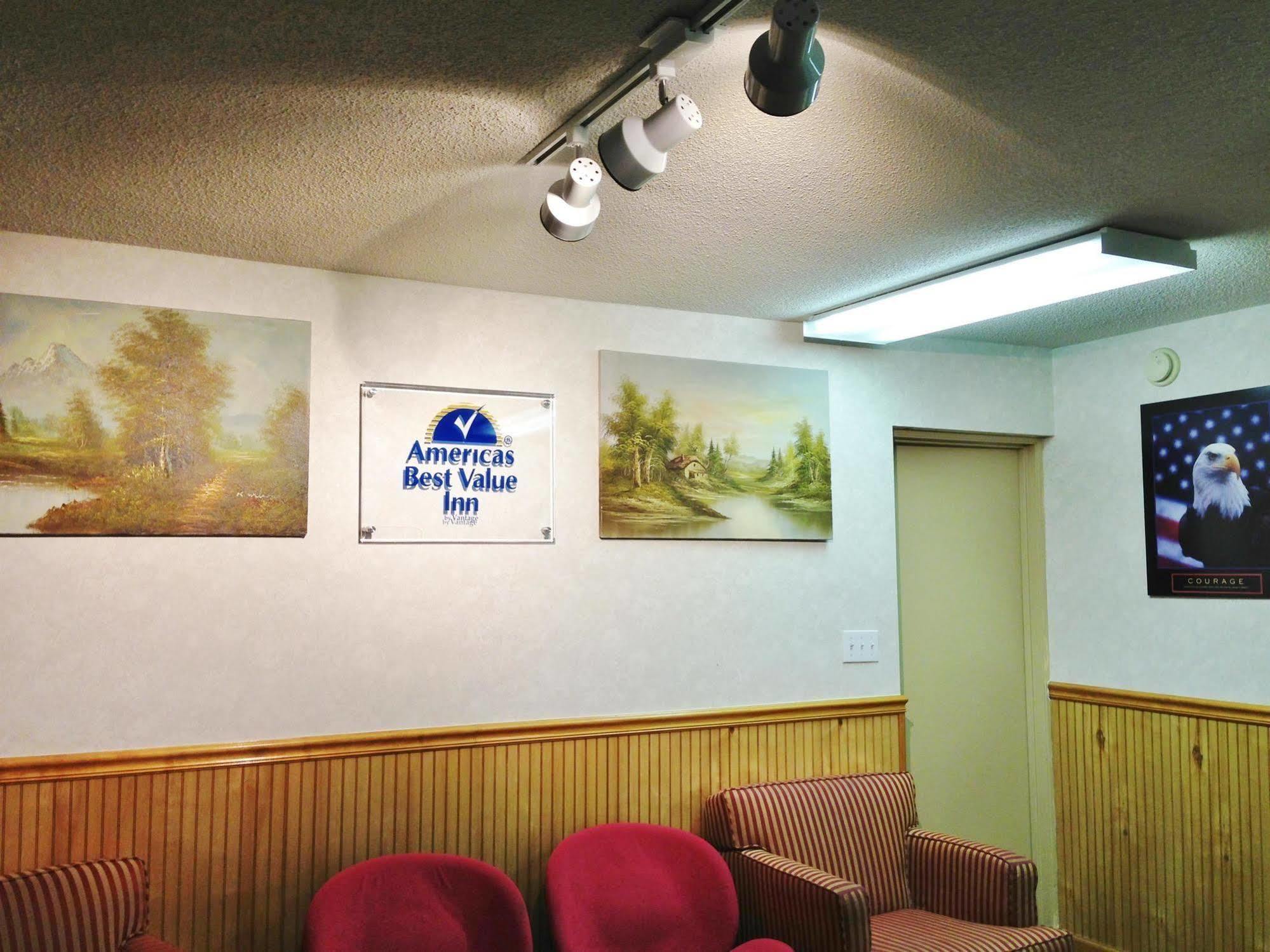 Americas Best Value Inn Macomb Kültér fotó